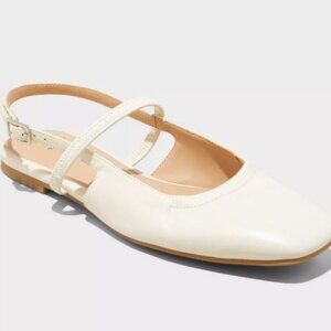 Vada Slingback Scrunch Toe Flats sz 6.5 Ivory